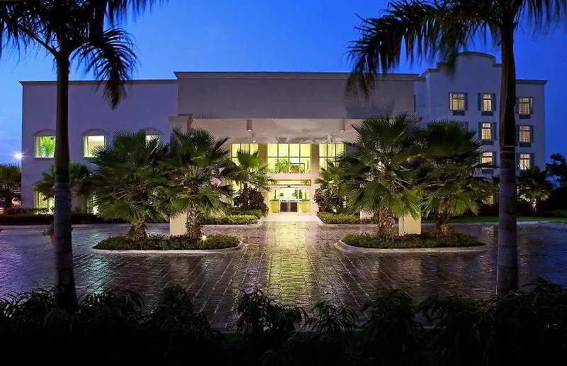 Four Points By Sheraton Caguas Real