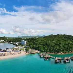 Resort Royalton Antigua, An Autograph Collection